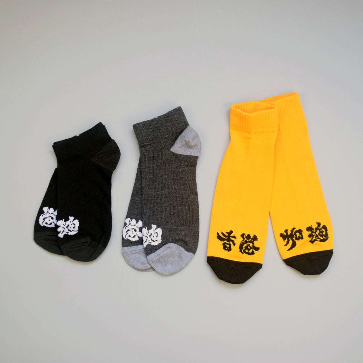 “HK” ANKLE SOCKS 「香港加油」短襪