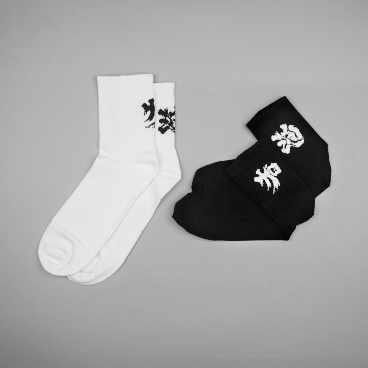 “HK” 15CM PLAIN CREW SOCKS 「香港加油」15cm 純色長襪